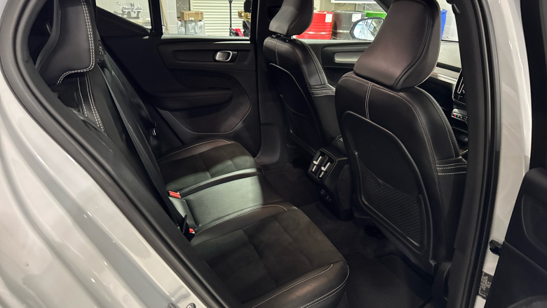 Volvo Xc40 1.5 T3 [163] R DESIGN 5dr Geartronic Petrol Estate